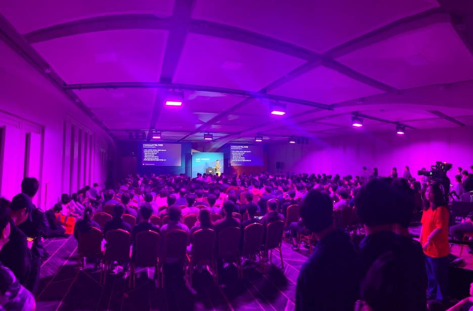 올리브영 테크블로그 포스팅 AWS Summit Seoul 2025 발표 후기 - 소중한 우리의 시간을 위한 클라우드 스케일링 자동화